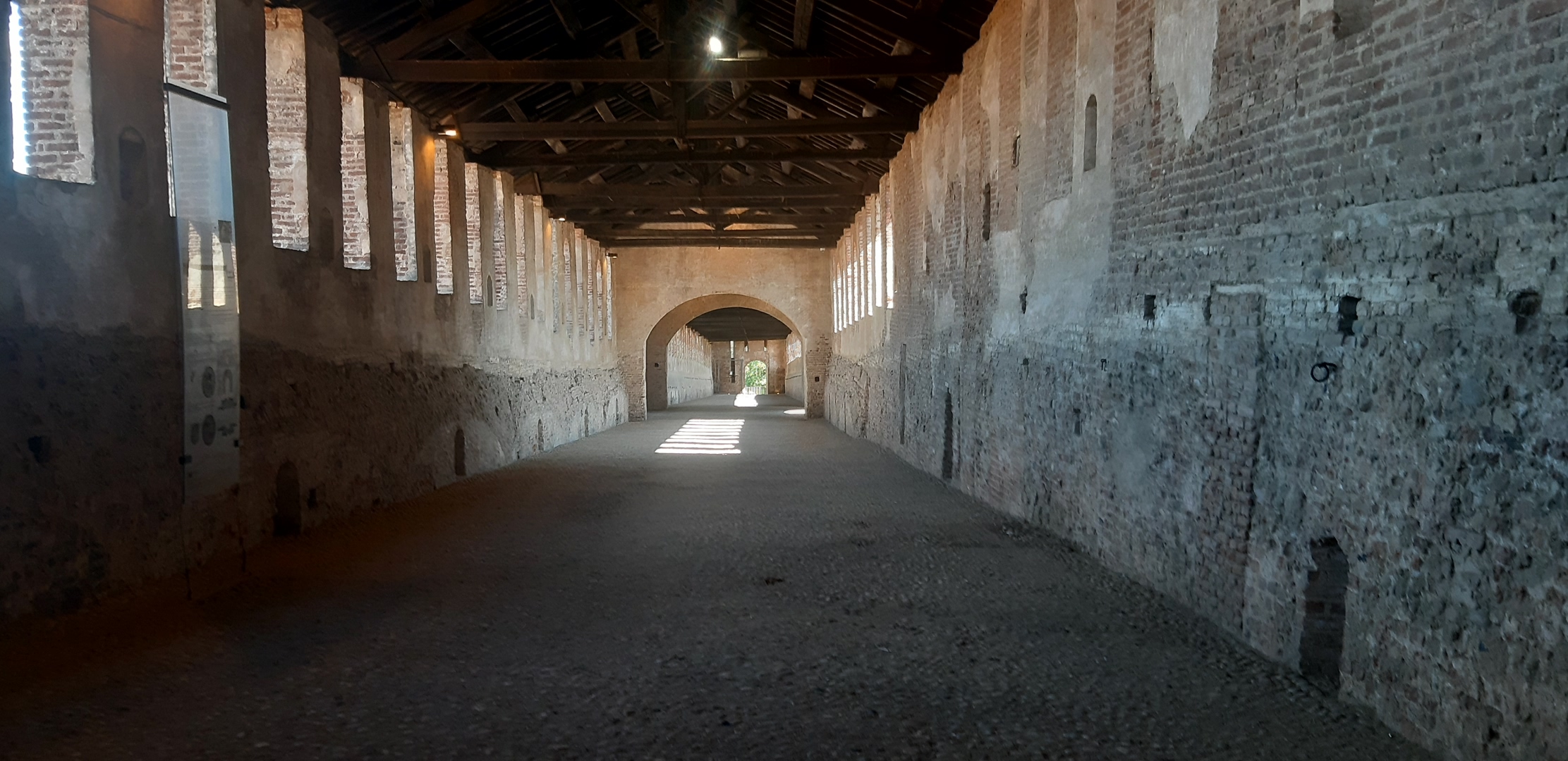 23_Sotterranei che consentivano al Duca di abbandonare il Castello in anominato.. per raggiungere amante